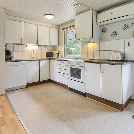 Dom wakacyjny Ylvi - 2-8km From The Sea By Interhome