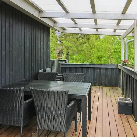 Ylvi - 2-8km From The Sea By Interhome