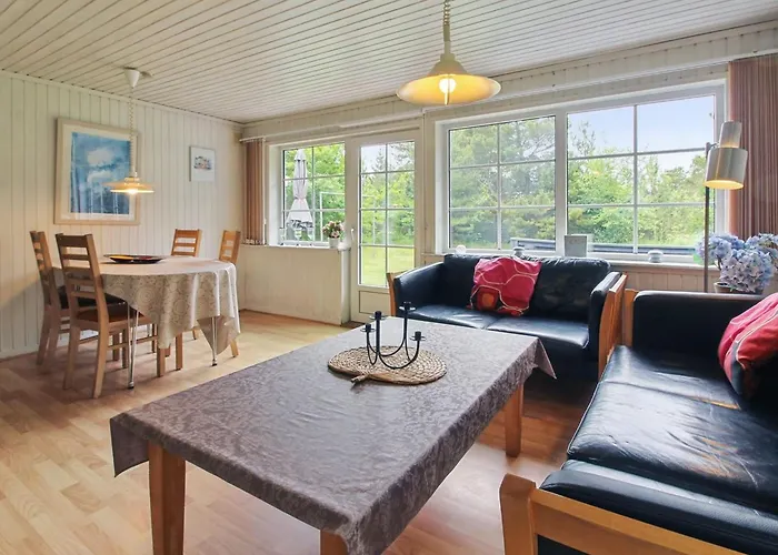 Ylvi - 2-8km From The Sea By Interhome