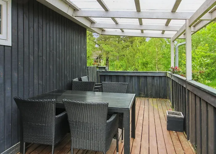 Ylvi - 2-8km From The Sea By Interhome